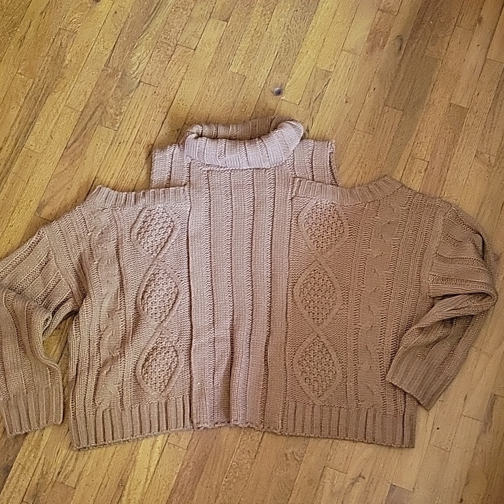 Khaki turtle neck sweater